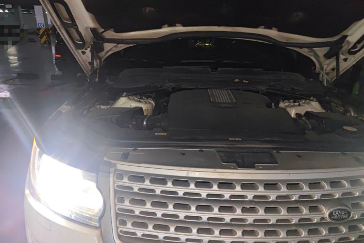 Used Land Rover Range Vogue  Engine Bay Right