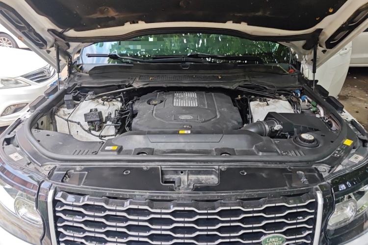 Used Land Rover Range Vogue  Engine Bay