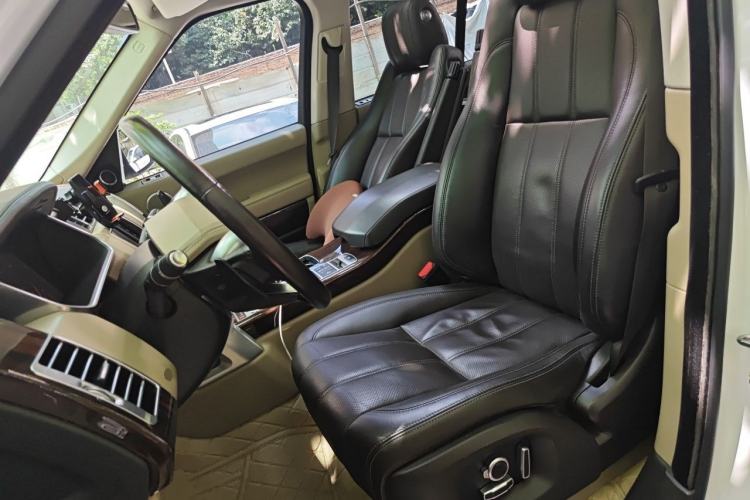 Used Land Rover Range Vogue  Left Front Seat