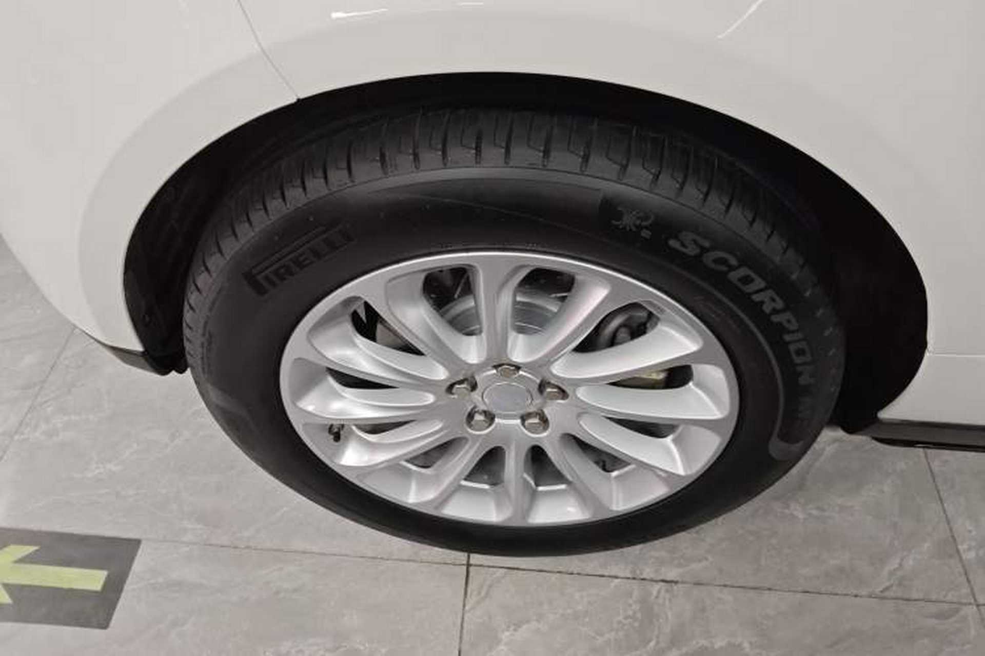 Used Land Rover Range Vogue 2016 3.0T Gasoline Parallel Import Left Front Wheel Hub