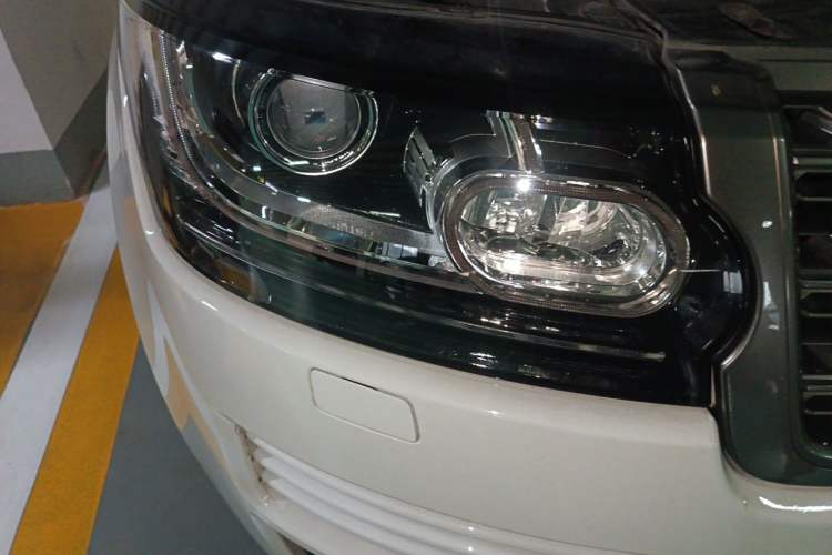 Used Land Rover Range Vogue  Right Front Headlight
