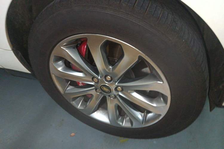 Used Land Rover Range Vogue  Right Front Wheel Hub
