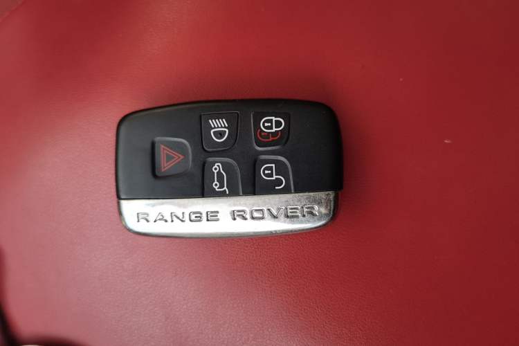 Used Land Rover Range Vogue 2016 3.0T Gasoline 5-Seater U.S.-Spec Executive Edition Vehicle Key