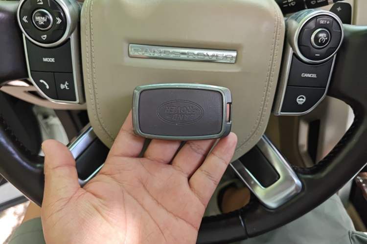 Used Land Rover Range Vogue  Vehicle Key
