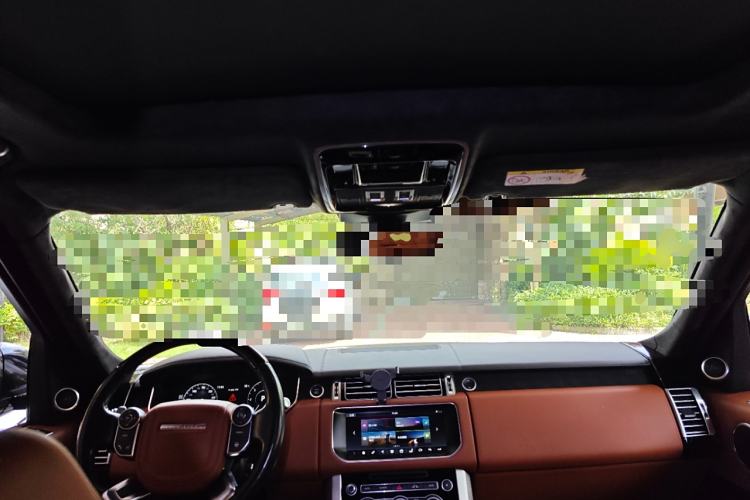 Used Land Rover Range Vogue 2017 3.0T TDV6 HSE Center Console