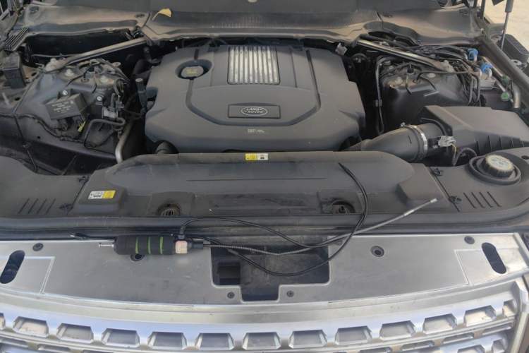 Used Land Rover Range Vogue  Engine Bay
