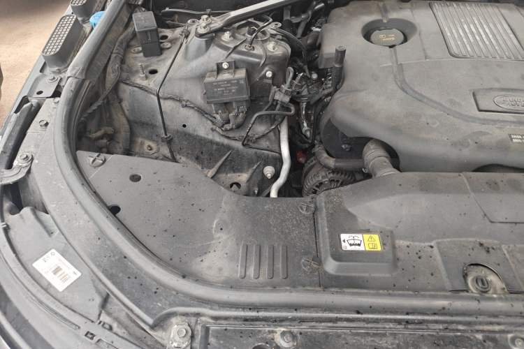 Used Land Rover Range Vogue  Engine Bay Right