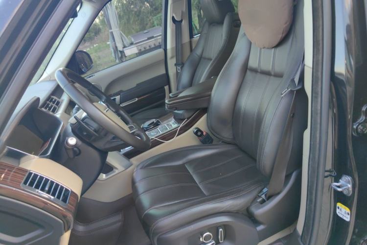 Used Land Rover Range Vogue  Left Front Seat