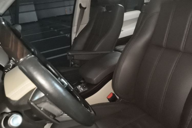 Used Land Rover Range Vogue 2017 3.0T TDV6 HSE Left Front Seat