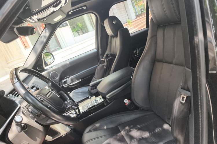 Used Land Rover Range Vogue  Left Front Seat