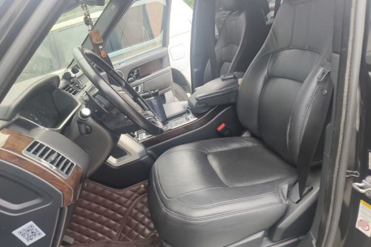 Used Land Rover Range Vogue 2017 3.0 V6 SC Vogue Left Front Seat