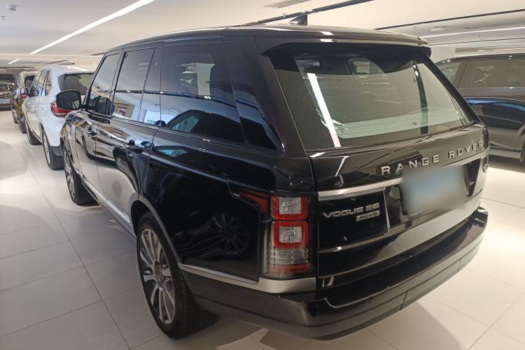 Used Land Rover Range Vogue 2017 3.0T Gasoline HSE Middle East Rear Left 45 Deg