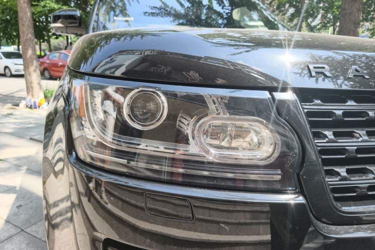 Used Land Rover Range Vogue  Right Front Headlight