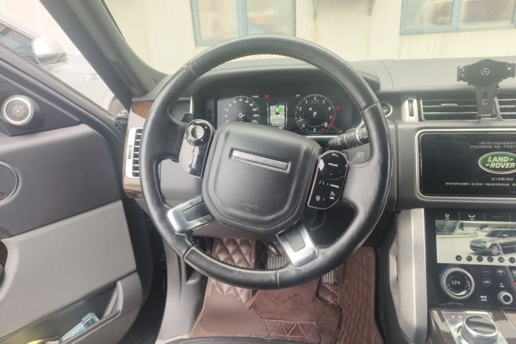 Used Land Rover Range Vogue 2017 3.0 V6 SC Vogue Steering Wheel