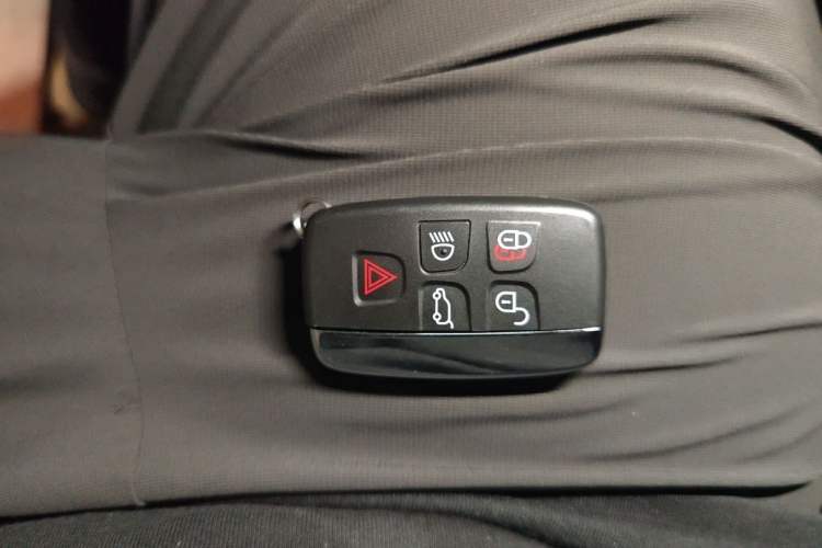 Used Land Rover Range Vogue  Vehicle Key