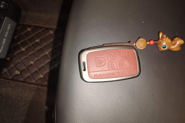 Used Land Rover Range Vogue 2017 3.0T Gasoline HSE Middle East Vehicle Key