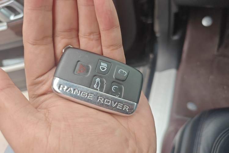 Used Land Rover Range Vogue  Vehicle Key