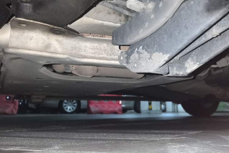 Used Land Rover Range Vogue  Chassis Front Left