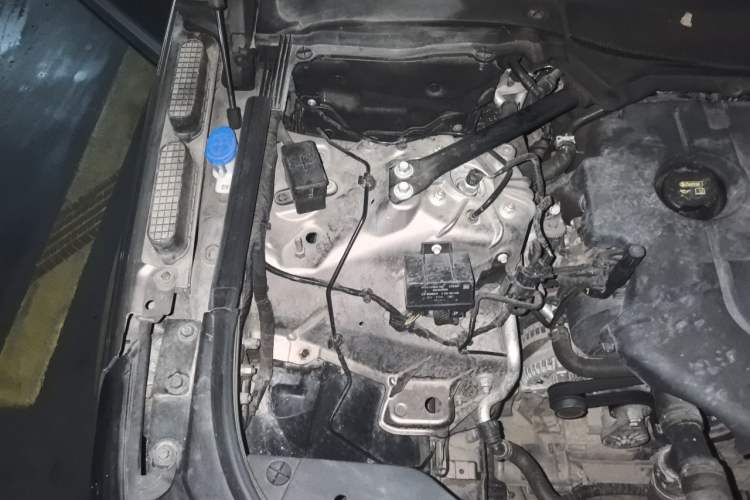 Used Land Rover Range Vogue  Engine Bay Right
