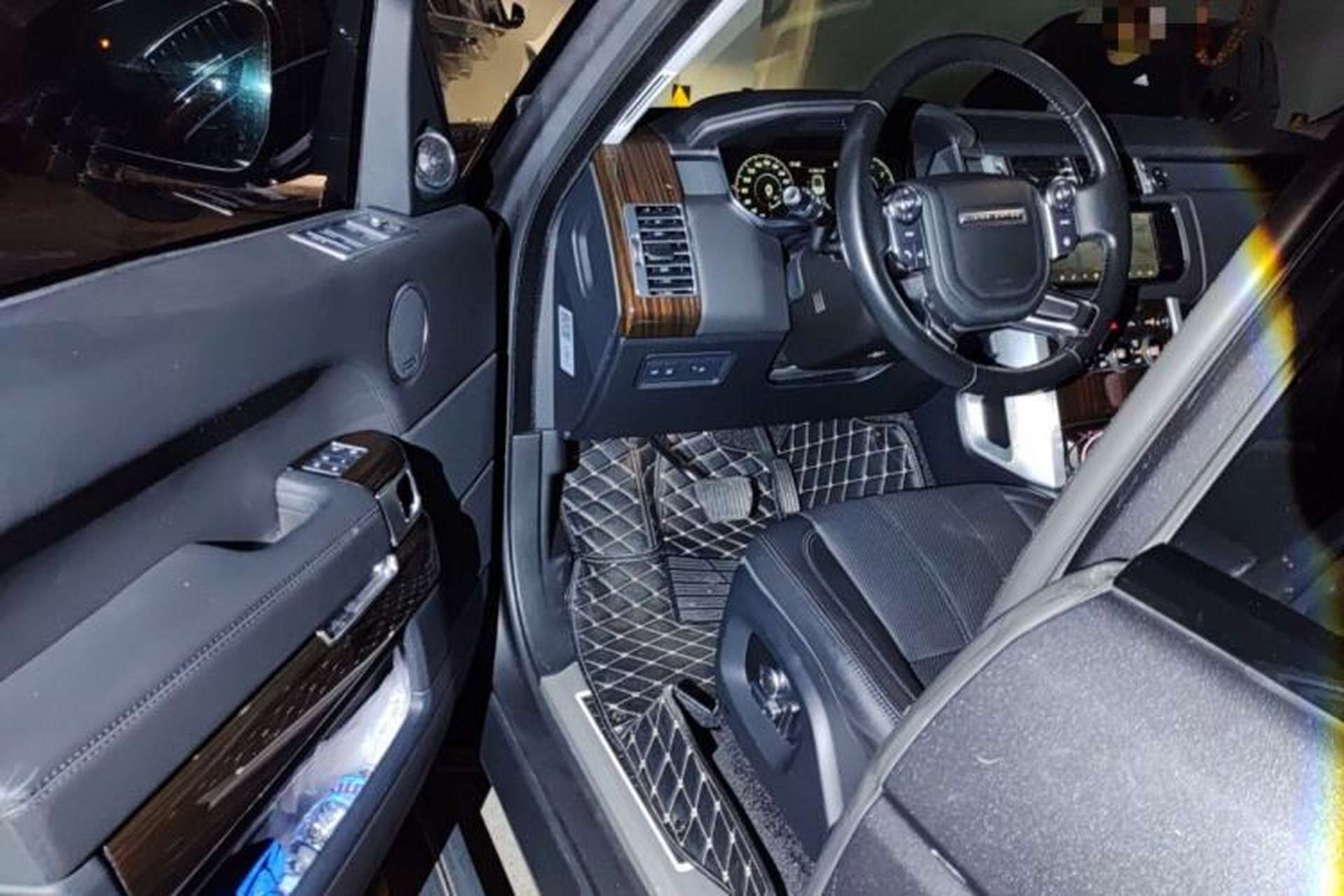 Used Land Rover Range Vogue 2017 3.0 V6 SC Vogue SE Long-Wheelbase Edition Driver Seat