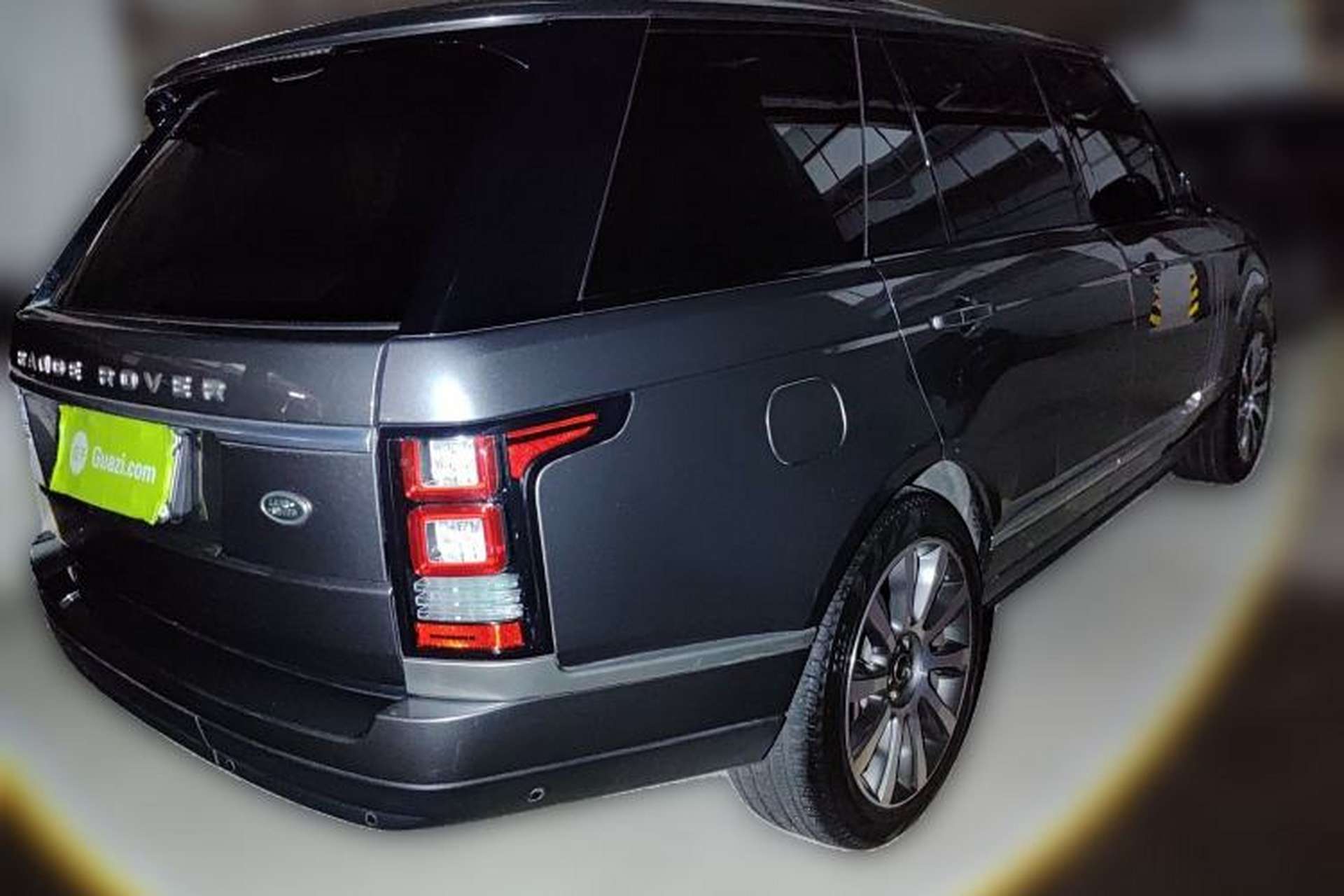 Used Land Rover Range Vogue 2017 3.0 V6 SC Vogue SE Long-Wheelbase Edition Rear Right 45 Deg