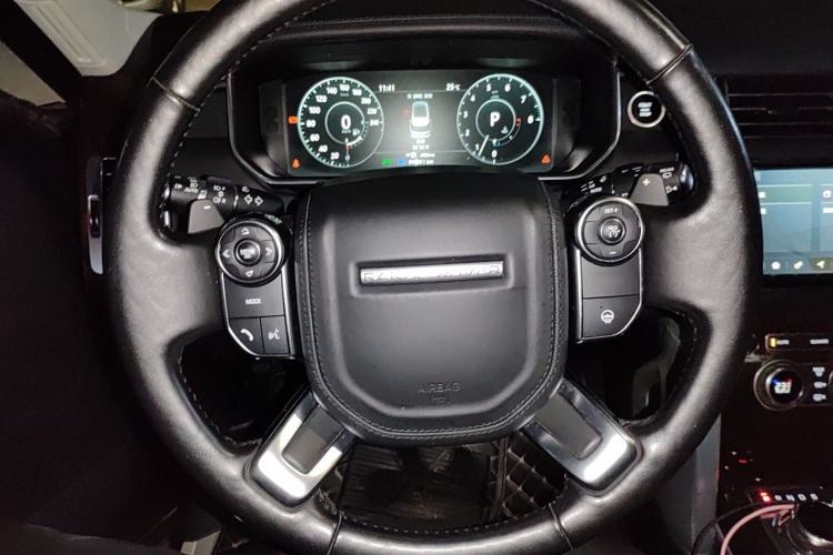 Used Land Rover Range Vogue 2017 3.0 V6 SC Vogue SE Long-Wheelbase Edition Steering Wheel