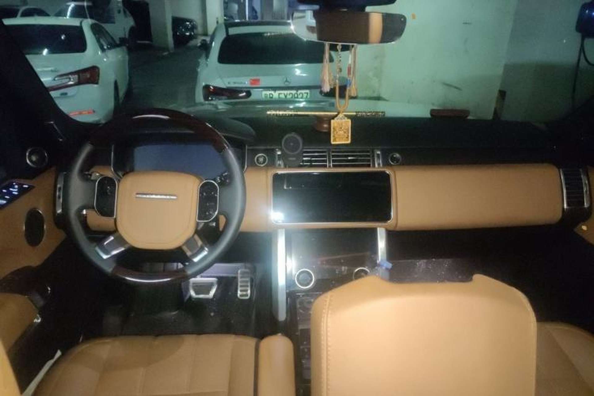 Used Land Rover Range Vogue 2017 3.0T Gasoline HSE U.S. Specification Center Console