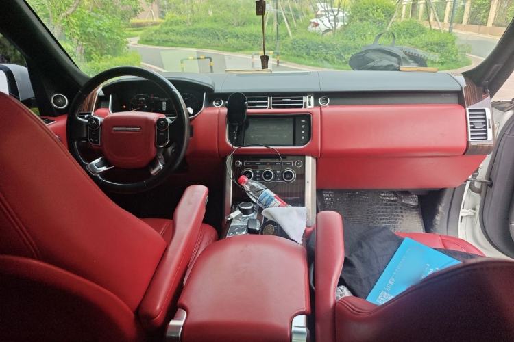 Used Land Rover Range Vogue 2017 3.0T Gasoline Base Version U.S. Specification Center Console