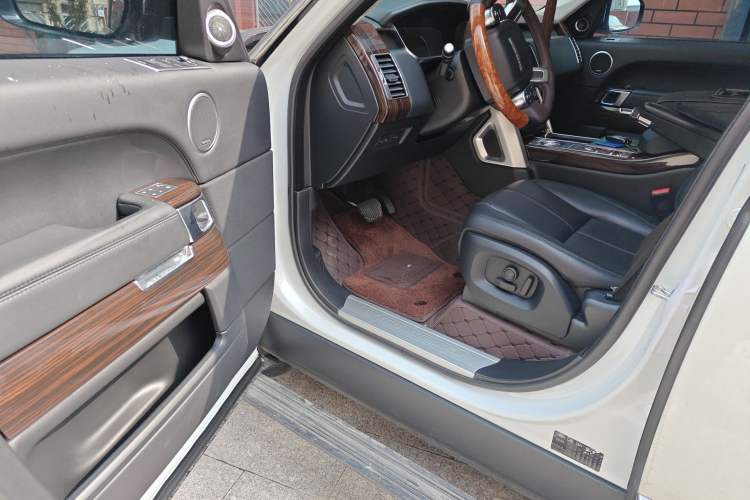 Used Land Rover Range Vogue  Driver Seat