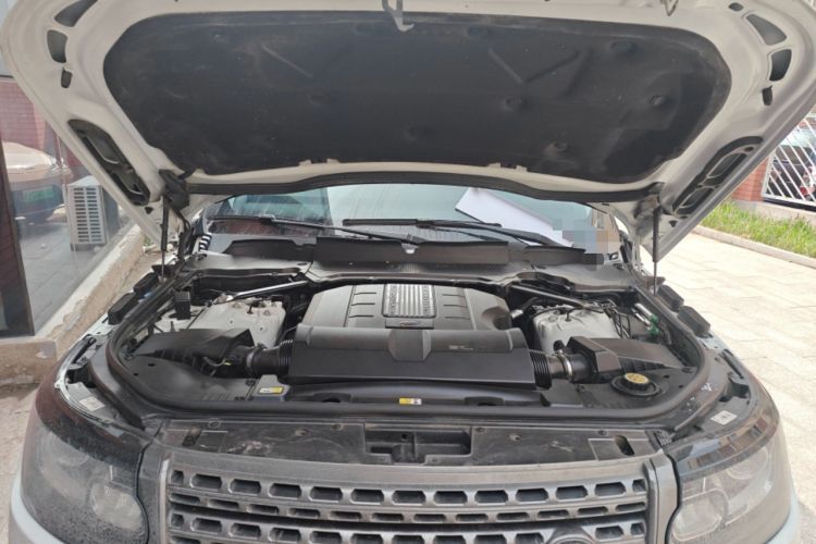 Used Land Rover Range Vogue  Engine Bay