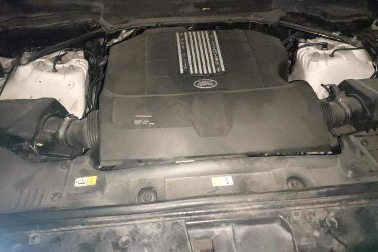Used Land Rover Range Vogue 2017 3.0T Gasoline HSE U.S. Specification Engine Bay