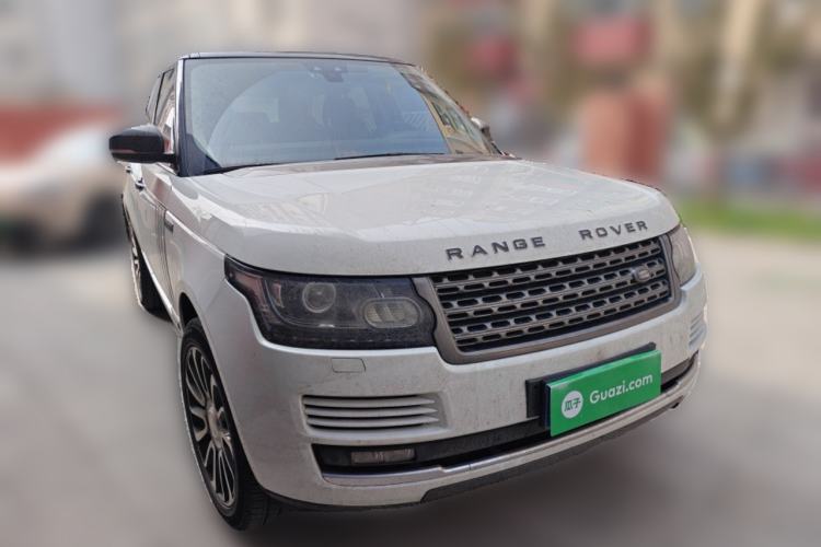 Used Land Rover Range Vogue  Front Right 45 Deg