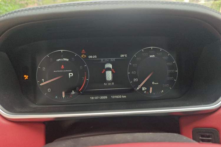Used Land Rover Range Vogue 2017 3.0T Gasoline Base Version U.S. Specification Instrument Cluster