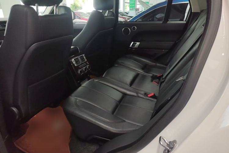 Used Land Rover Range Vogue 2017 3.0T Gasoline Base Version U.S. Specification Left Rear Seat