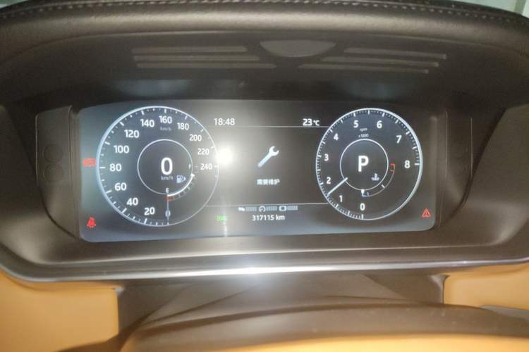 Used Land Rover Range Vogue 2017 3.0T Gasoline HSE U.S. Specification Odometer Close Up