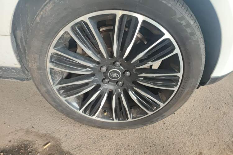 Used Land Rover Range Vogue 2017 3.0T Gasoline Base Version U.S. Specification Right Front Wheel Hub