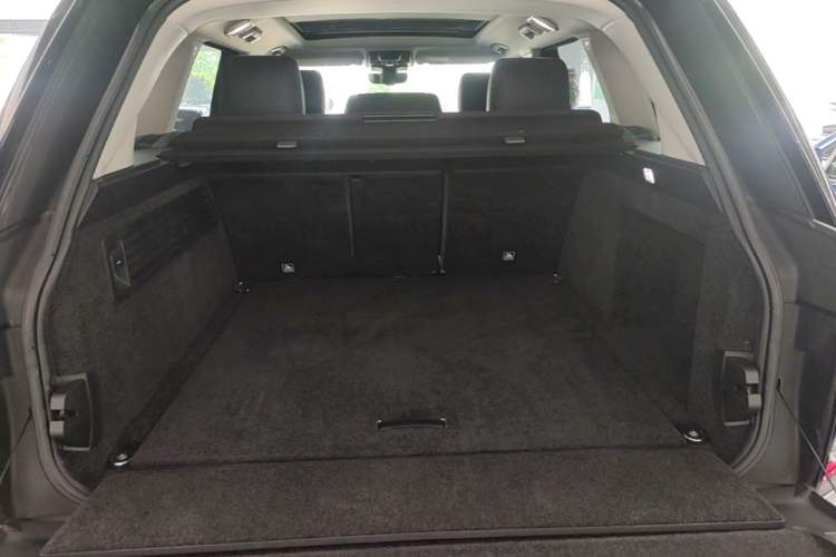 Used Land Rover Range Vogue 2017 3.0T Gasoline Base Version U.S. Specification Trunk