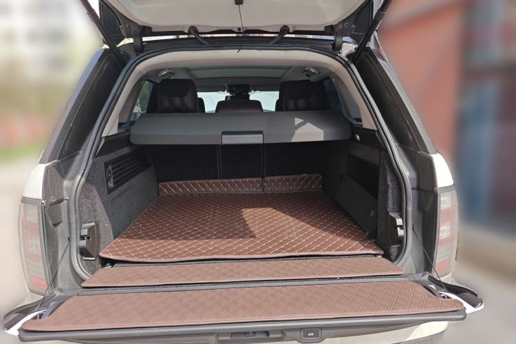 Used Land Rover Range Vogue  Trunk