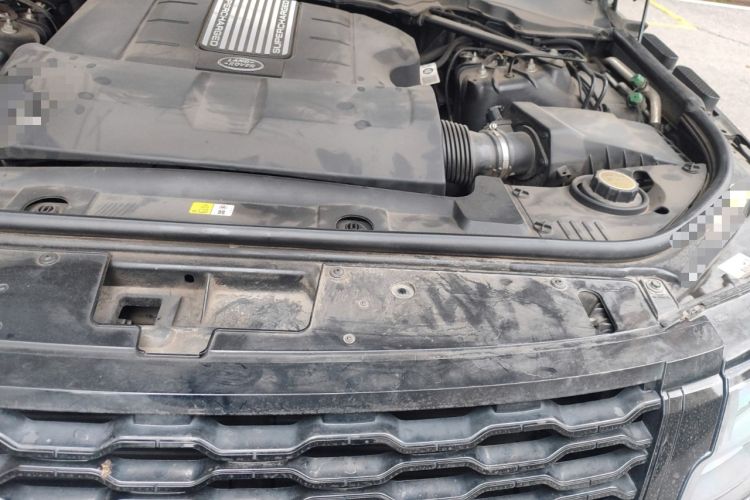 Used Land Rover Range Vogue 2018 3.0 Gasoline HSE U.S.-Spec Executive Edition Engine Bay Left