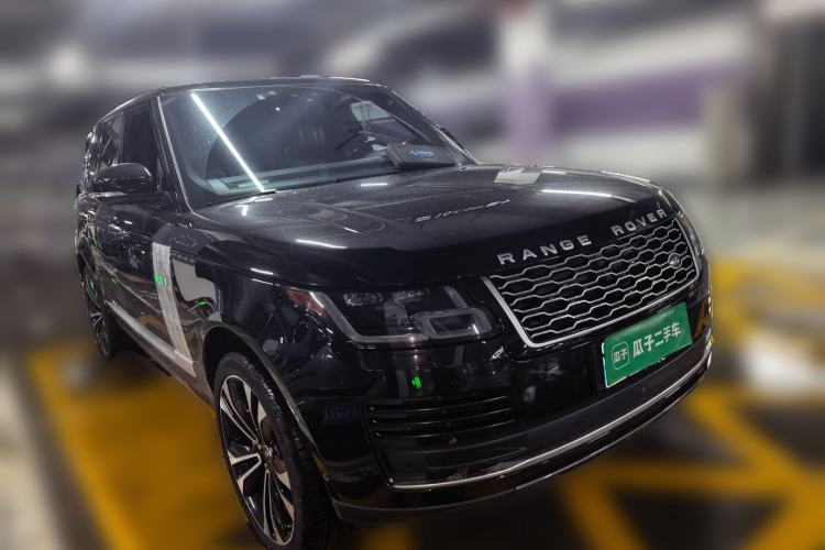 Used Land Rover Range Vogue  Front Right 45 Deg