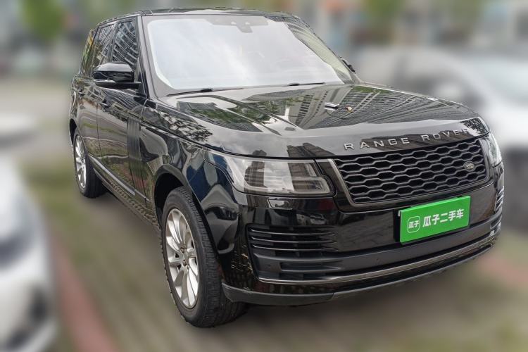 Used Land Rover Range Vogue  Front Right 45 Deg