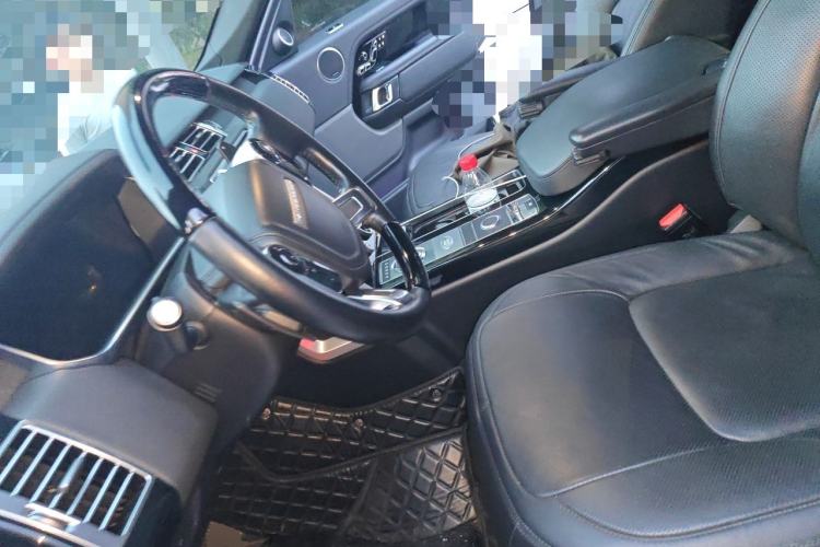 Used Land Rover Range Vogue  Left Front Seat