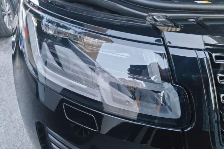 Used Land Rover Range Vogue  Right Front Headlight
