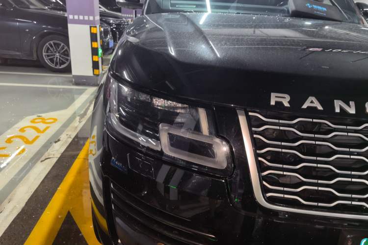 Used Land Rover Range Vogue  Right Front Headlight