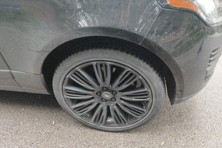 Used Land Rover Range Vogue 2018 3.0 Gasoline HSE U.S.-Spec Executive Edition Right Front Wheel Hub