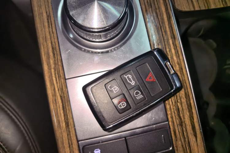 Used Land Rover Range Vogue  Vehicle Key