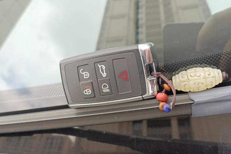 Used Land Rover Range Vogue  Vehicle Key