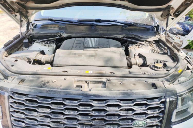 Used Land Rover Range Vogue 2018 3.0T Gasoline HSE Middle East Engine Bay