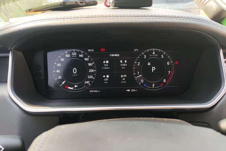 Used Land Rover Range Vogue 2018 3.0T Gasoline HSE Middle East Instrument Cluster