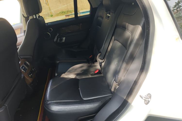 Used Land Rover Range Vogue 2018 3.0T Gasoline HSE Middle East Left Rear Seat